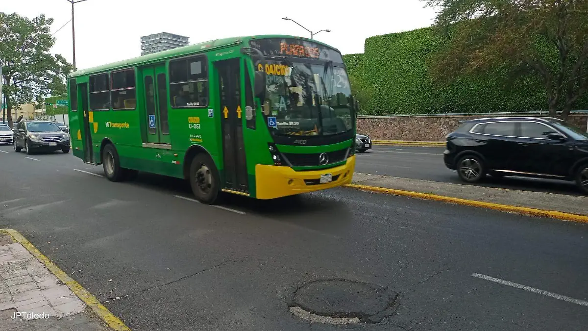 TRANSPORTE PÚBLICO